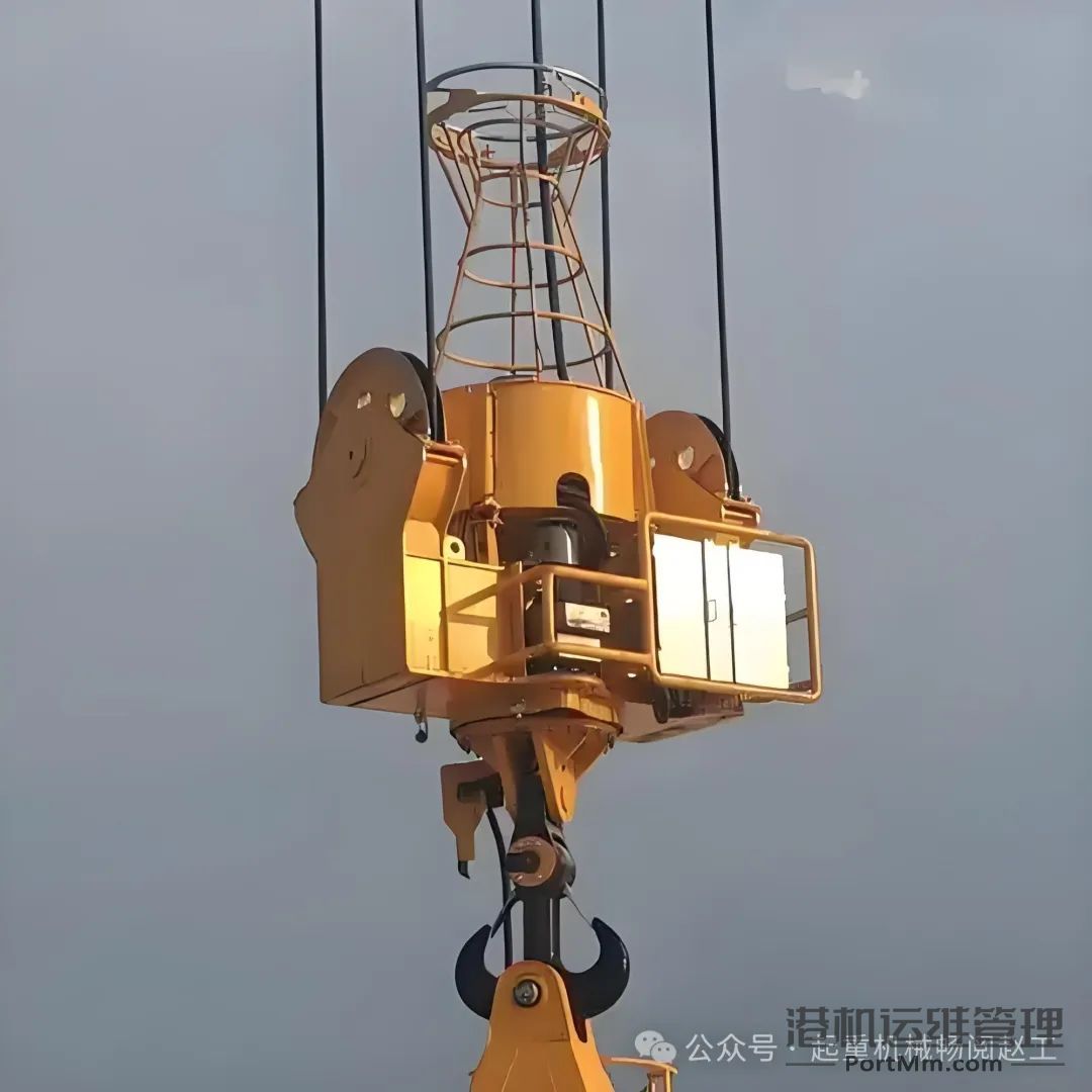 集装箱相关的8种常用起重机械装备