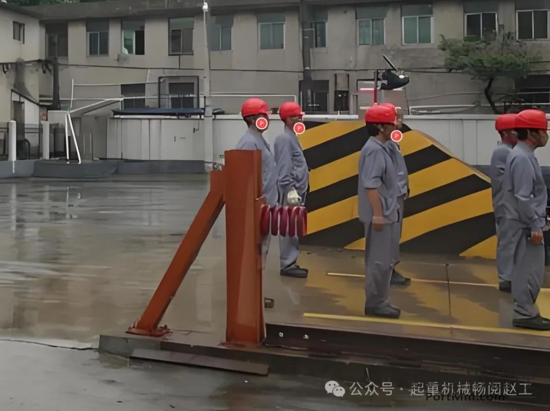 如何计算起重机撞击轨道车挡的撞击力大小呢