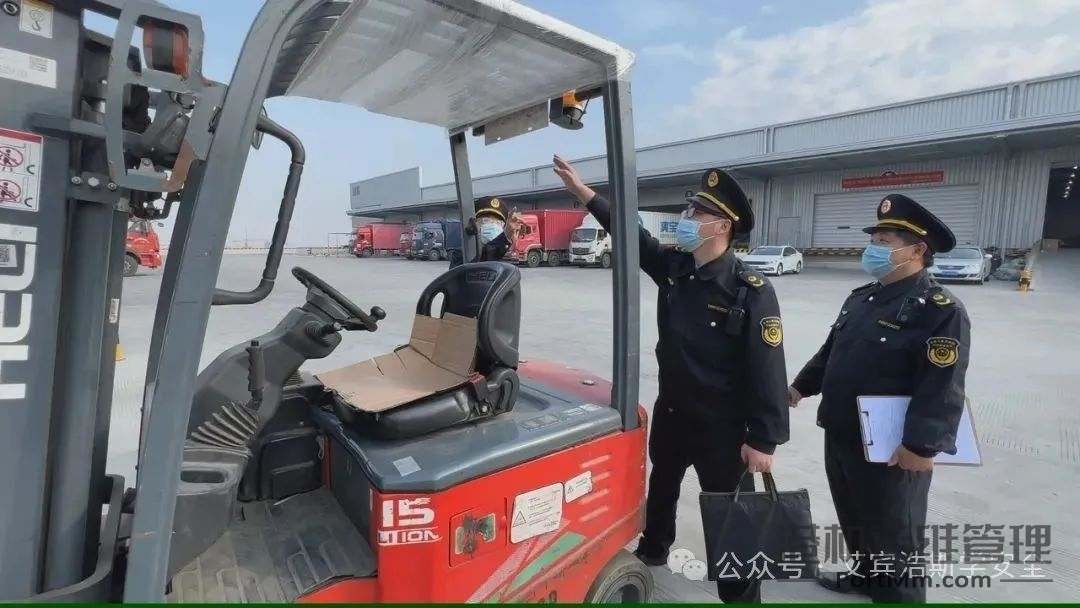 叉车使用结束司机离开后可以不拔钥匙么？