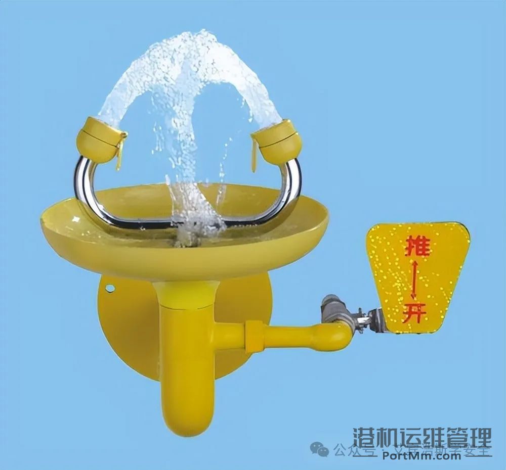 洗眼器的服务半径应当是多少米？