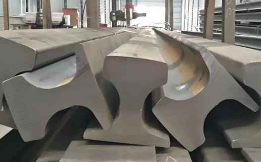 起重机常用的4种QU型轨道